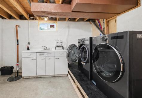 510 N Montgomery Avenue Le Center MN 56057
