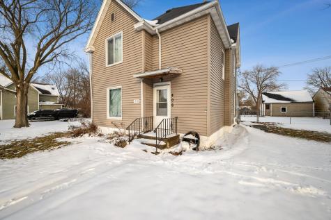406 E Ciro Street Truman MN 56088