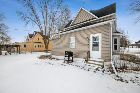 406 E Ciro Street Truman MN 56088