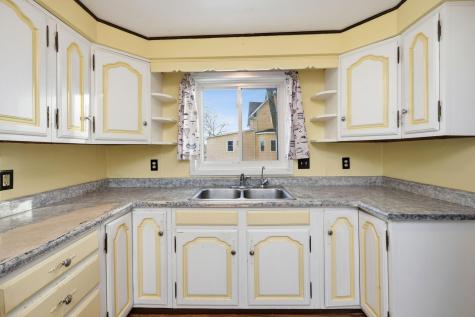 406 E Ciro Street Truman MN 56088