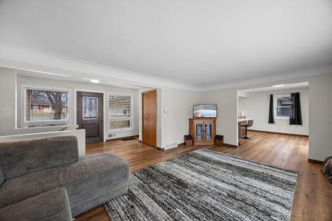 1045 Jorgenson Street SE Hutchinson MN 55350