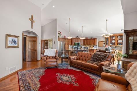 470 Emma Street Norwood Young America MN 55368