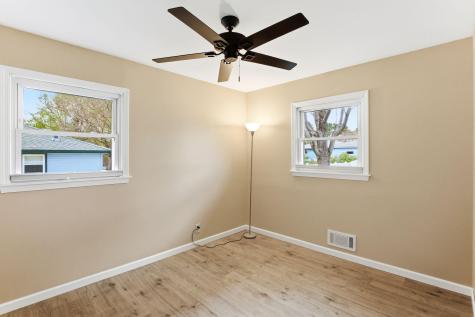 159 County Road C2 W Roseville MN 55113
