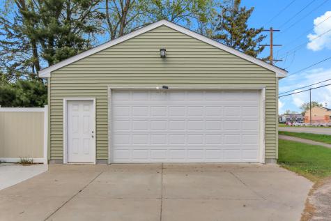 159 County Road C2 W Roseville MN 55113