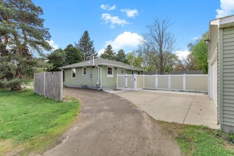 159 County Road C2 W Roseville MN 55113