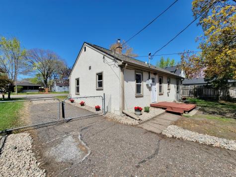 2336 4th Avenue Anoka MN 55303
