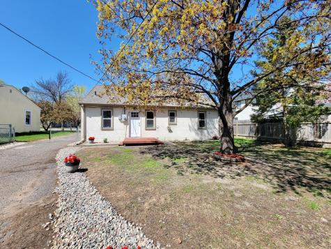 2336 4th Avenue Anoka MN 55303
