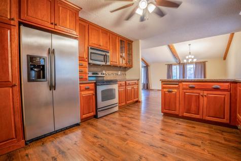 600 33rd Street NW Willmar MN 56201