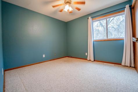 600 33rd Street NW Willmar MN 56201
