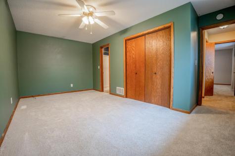 600 33rd Street NW Willmar MN 56201