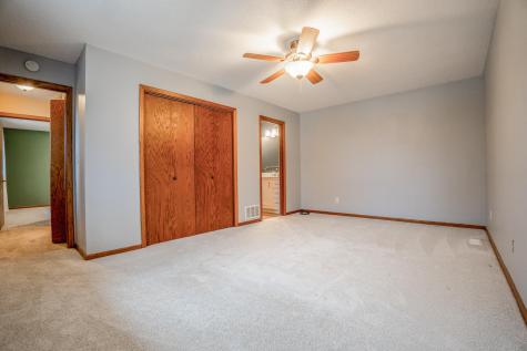 600 33rd Street NW Willmar MN 56201