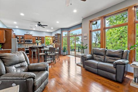 757 Stonebrooke Drive Shakopee MN 55379