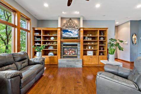 757 Stonebrooke Drive Shakopee MN 55379