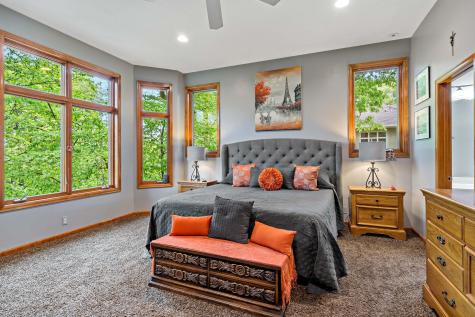 757 Stonebrooke Drive Shakopee MN 55379