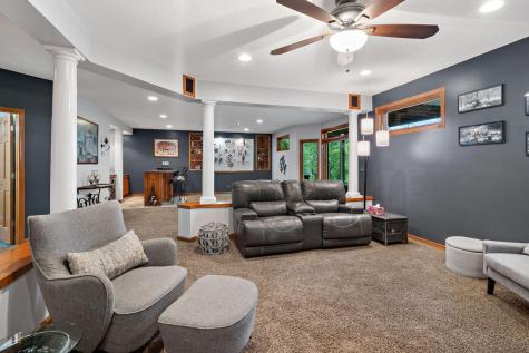 757 Stonebrooke Drive Shakopee MN 55379