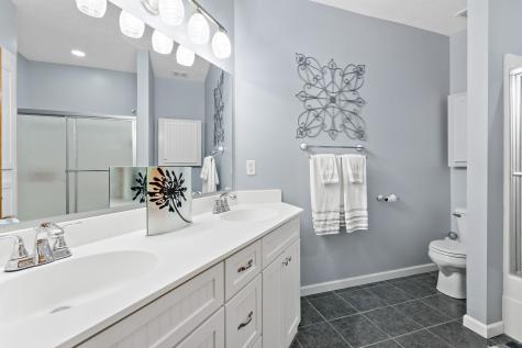 757 Stonebrooke Drive Shakopee MN 55379