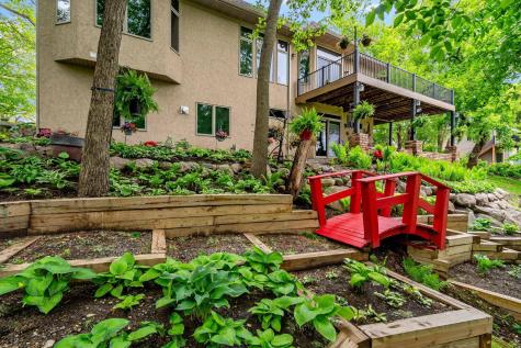 757 Stonebrooke Drive Shakopee MN 55379