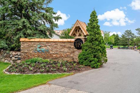757 Stonebrooke Drive Shakopee MN 55379