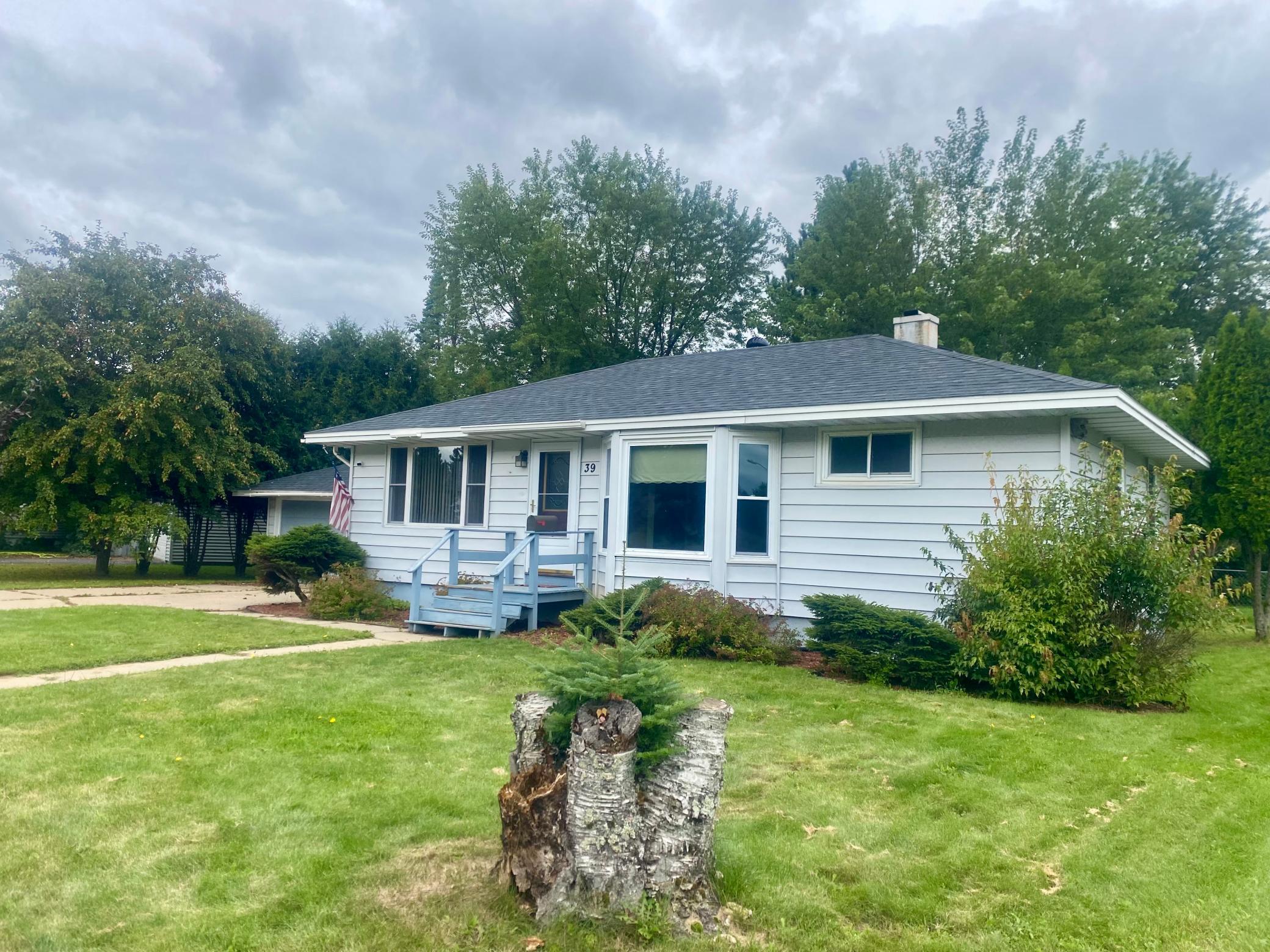 39 S Erie Street Aurora MN 55705