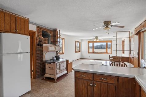 2270 397th Avenue NE Stanchfield MN 55080