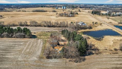 2270 397th Avenue NE Stanchfield MN 55080