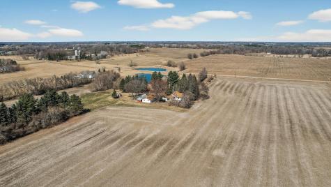 2270 397th Avenue NE Stanchfield MN 55080
