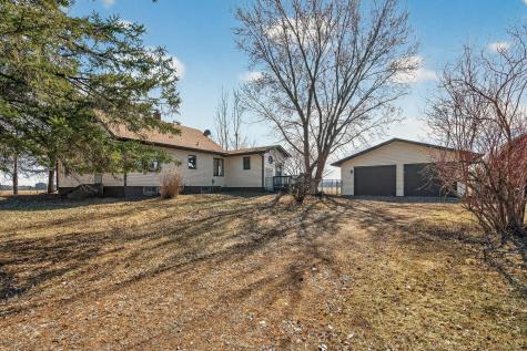 2270 397th Avenue NE Stanchfield MN 55080
