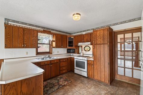 2270 397th Avenue NE Stanchfield MN 55080