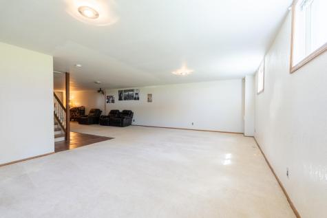 2855 Ivy Street S Cambridge MN 55008