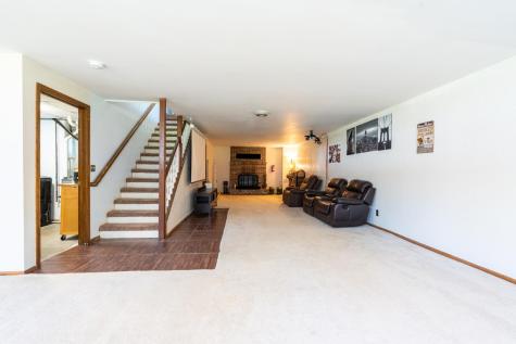 2855 Ivy Street S Cambridge MN 55008