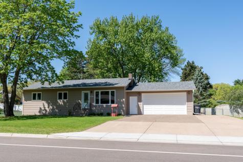 2855 Ivy Street S Cambridge MN 55008