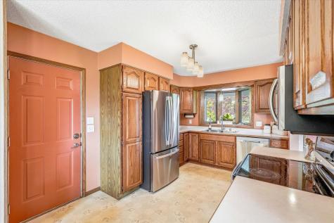 13165 295th Street Lindstrom MN 55045
