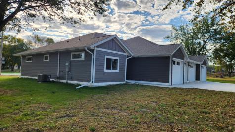 901 7th Ave SW Pipestone MN 56164