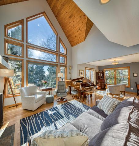 2472 Cliff View Circle Two Harbors MN 55616