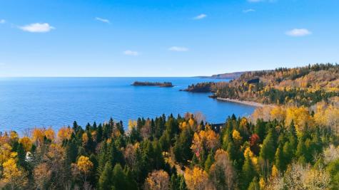 2472 Cliff View Circle Two Harbors MN 55616