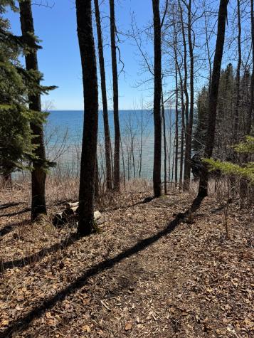 2472 Cliff View Circle Two Harbors MN 55616