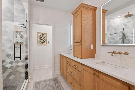 2600 Cedar Green Minnetonka MN 55305