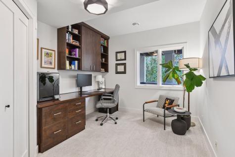 2600 Cedar Green Minnetonka MN 55305