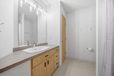 5027 Rose Creek Parkway S Fargo ND 58104
