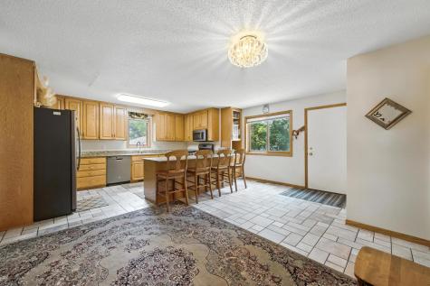 2710 91st Avenue NE Blaine MN 55449