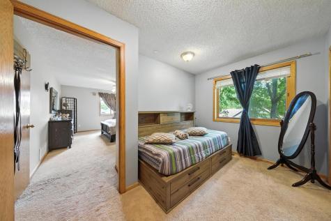 2710 91st Avenue NE Blaine MN 55449
