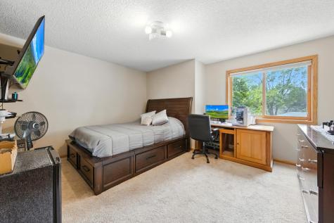 2710 91st Avenue NE Blaine MN 55449