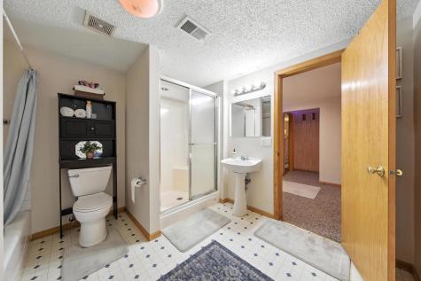 2710 91st Avenue NE Blaine MN 55449