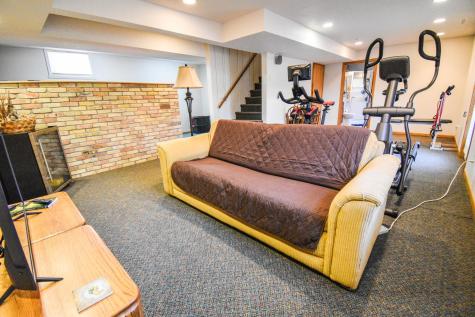 111 19th Avenue N Fargo ND 58102