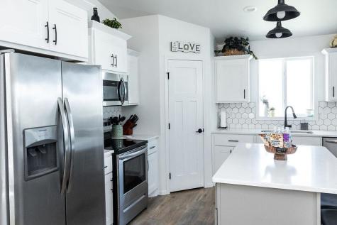 1178 Albert Court W West Fargo ND 58078