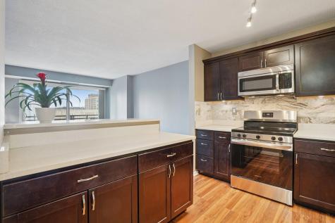 66 9th Street E Saint Paul MN 55101
