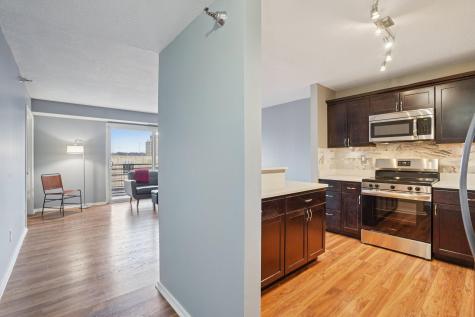 66 9th Street E Saint Paul MN 55101