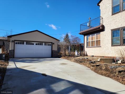 1665 Victoria Street N Saint Paul MN 55117