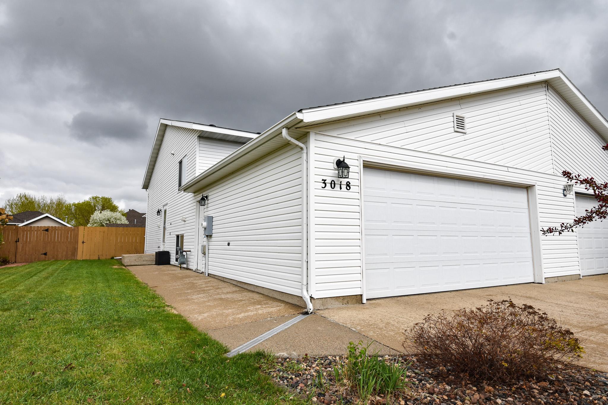 3018 32 Street S Fargo ND 58103
