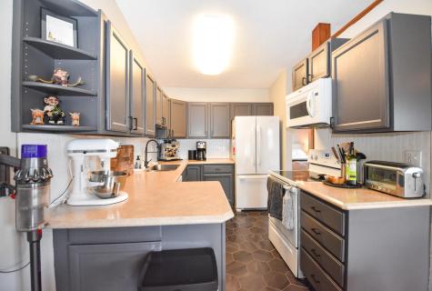 3018 32 Street S Fargo ND 58103